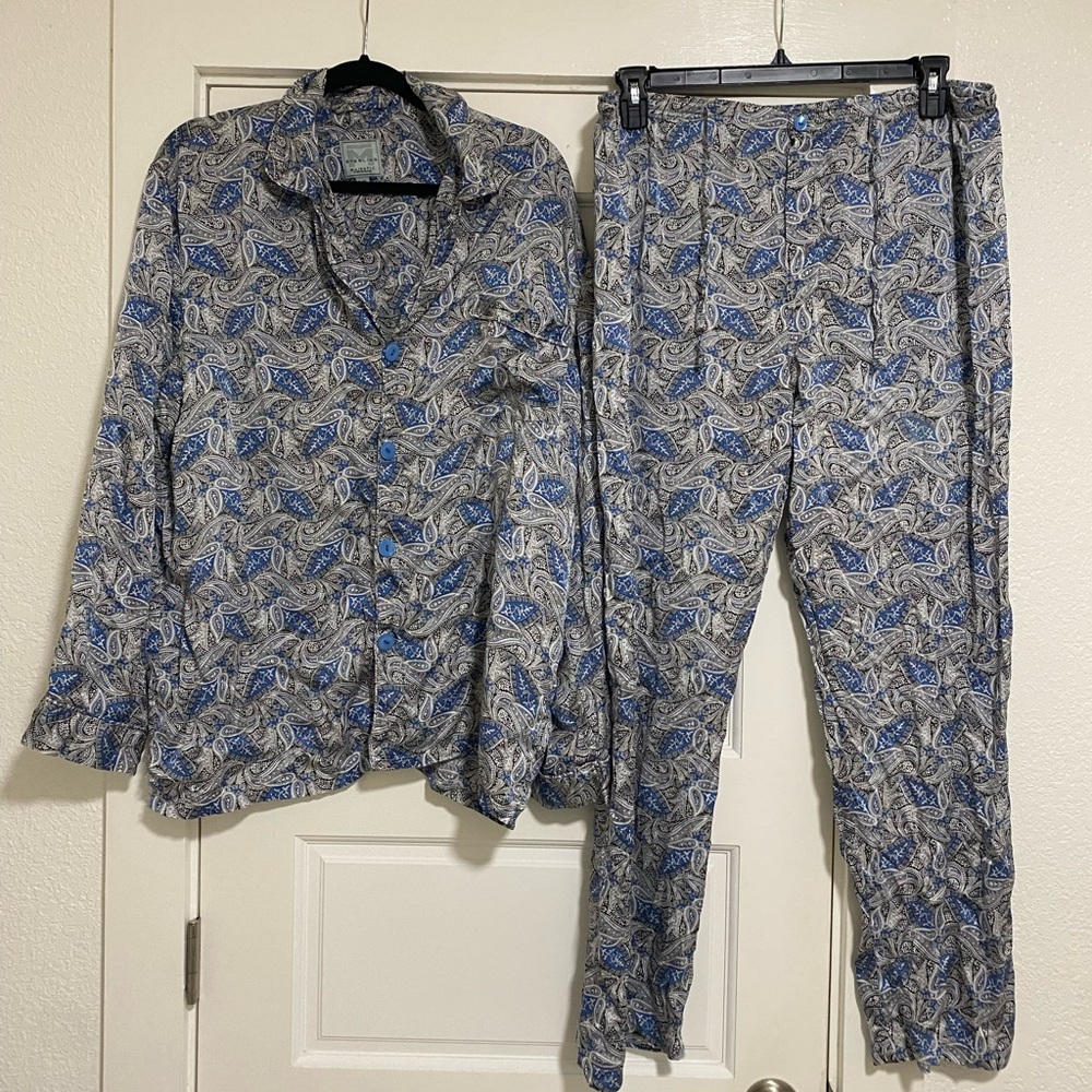 Blue and Gray Leaf Print Pajama Set